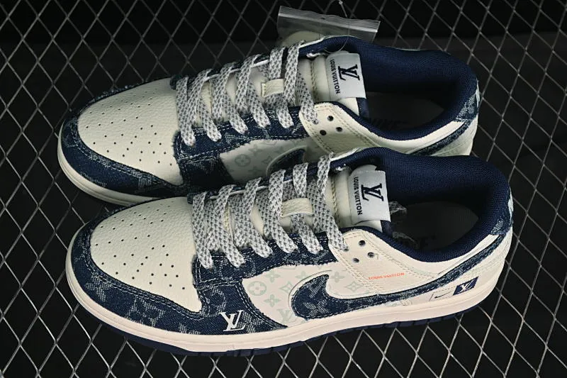 All categories Nk SB Dunk Series Nk SB Dunk Low High-end customized low-top sneakers Nike SB Dunk Low LV co-branded rice blue cloth hook Anniversary high-end customized low-top casual sneakers YX5066-386